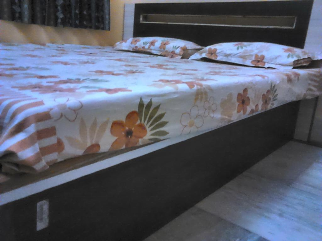 Leela Guest House Варанаси Стая снимка