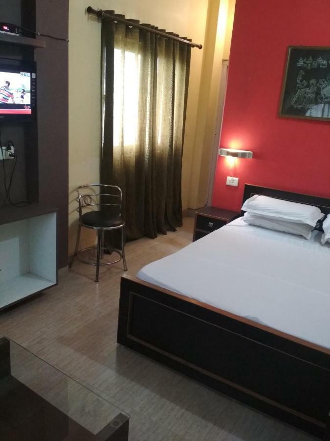Leela Guest House Варанаси Екстериор снимка